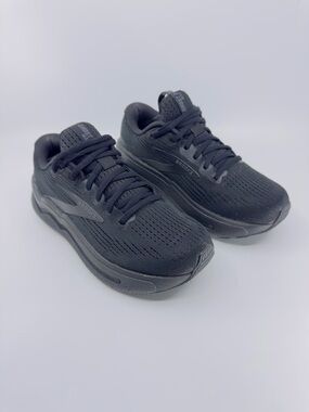 Brooks Ghost Max 2, Color Black/Black Women’s SZ 6.5